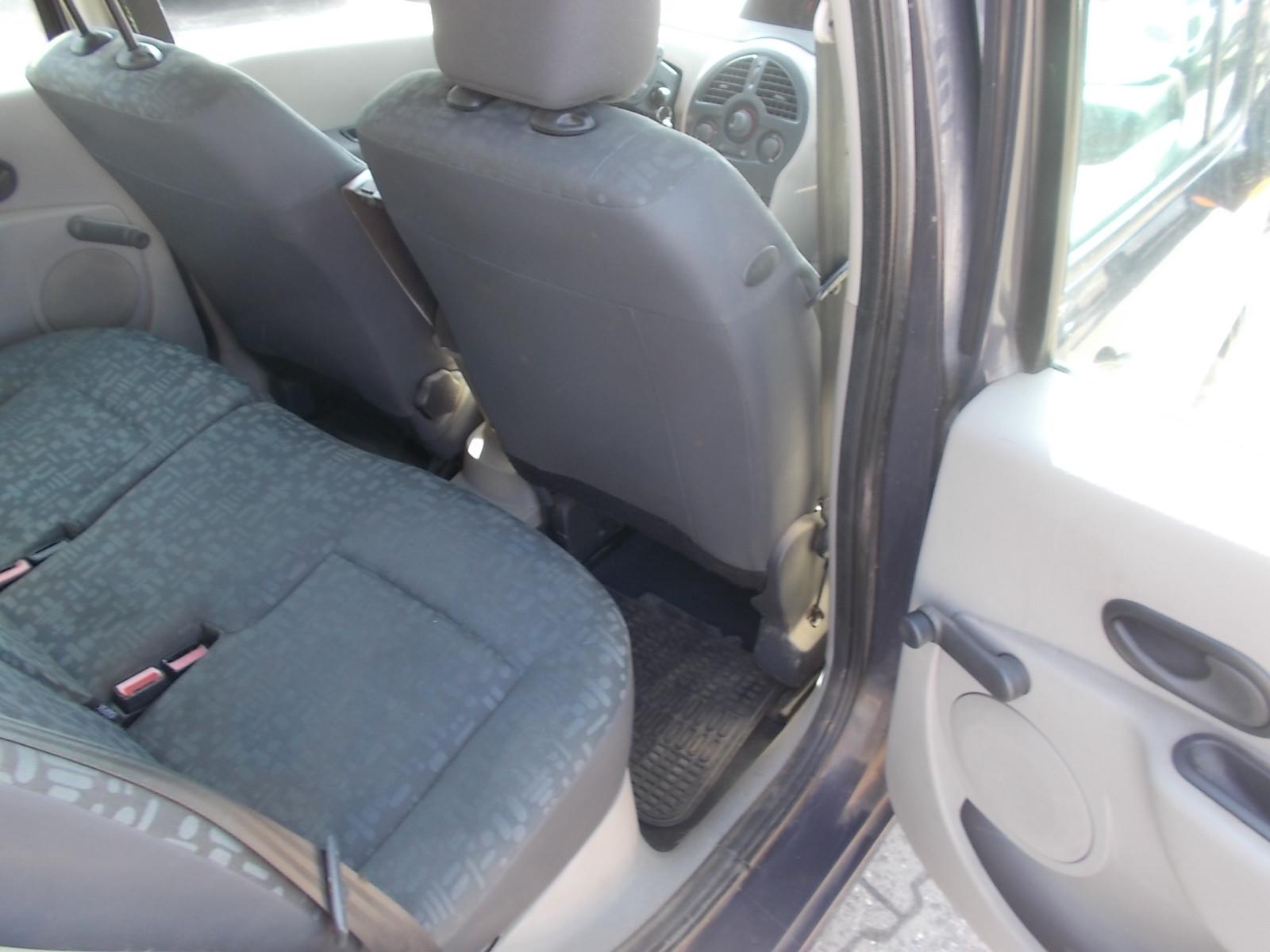 Renault Modus 2006 — photo 30