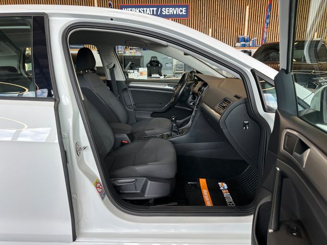 MYAUTOCENTER – Gebraucht- und Jahreswagen mit Werkstattservice in Pfaffenhofen Volkswagen Golf VII *TÜV0228*STHZ*KLIMA*NAV*PDC*BLTH*CD*