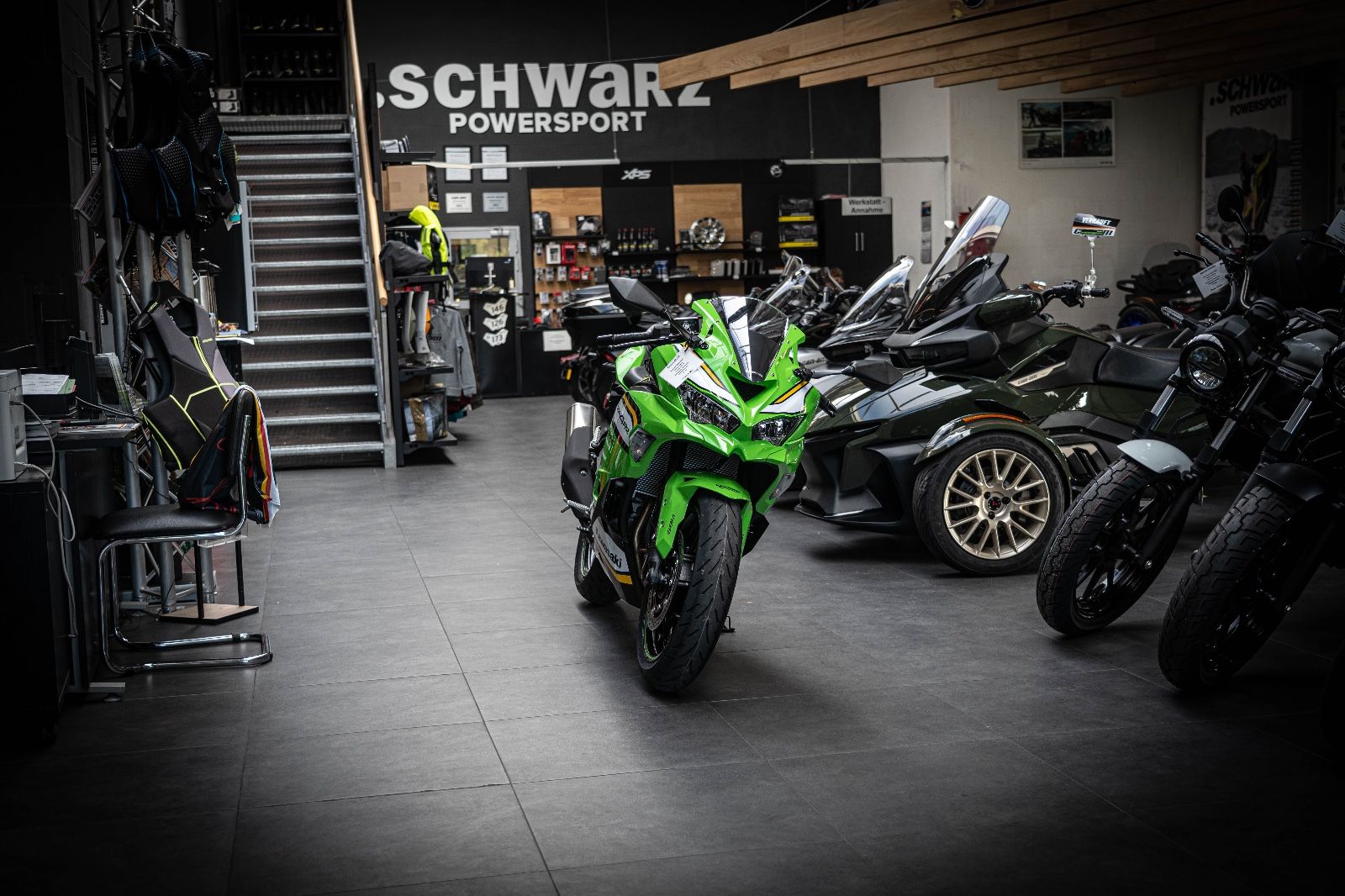 Fahrzeugabbildung Kawasaki ZX 4 RR Supersportler