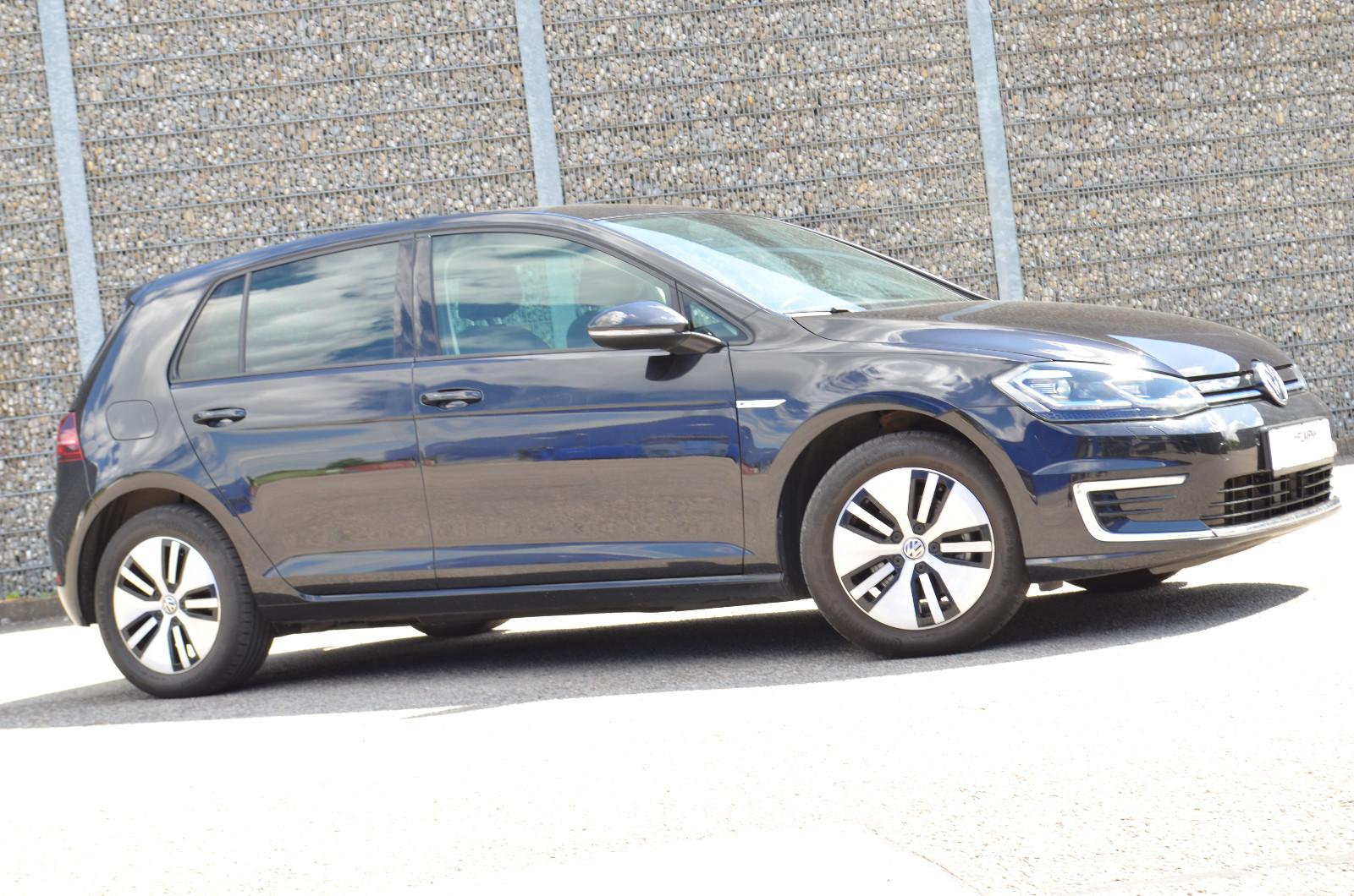 Volkswagen Golf VII Lim. e-Golf*NAVI*KLIMA*KAMERA*CAR-PLAY*