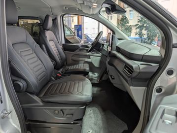 Ford Tourneo Custom Bus 320 L1 Titanium AT SOFORT!