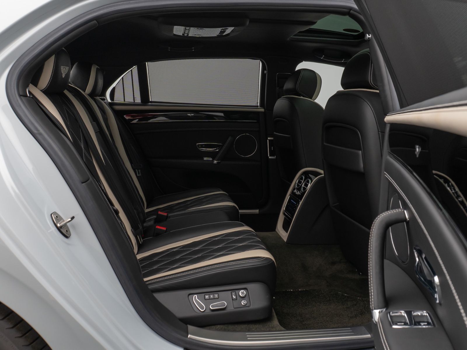 Fahrzeugabbildung Bentley Continental Flying Spur W12 Mulliner by Concord