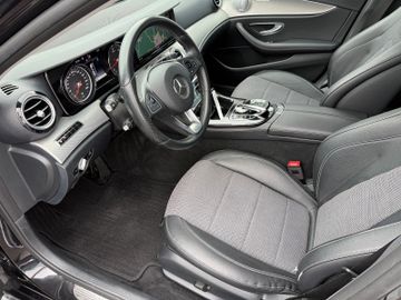 Mercedes-Benz E 350 4Matic Avant.+Allterain+ILS+Kamera+Distr.