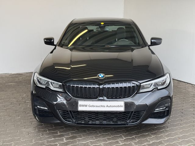 BMW 320iA Lim. M Sport LiveCock.Laserl.HUD.DriveAss.