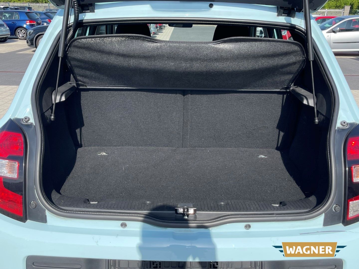 Fahrzeugabbildung Renault Twingo Dynamique leichter Frontschaden