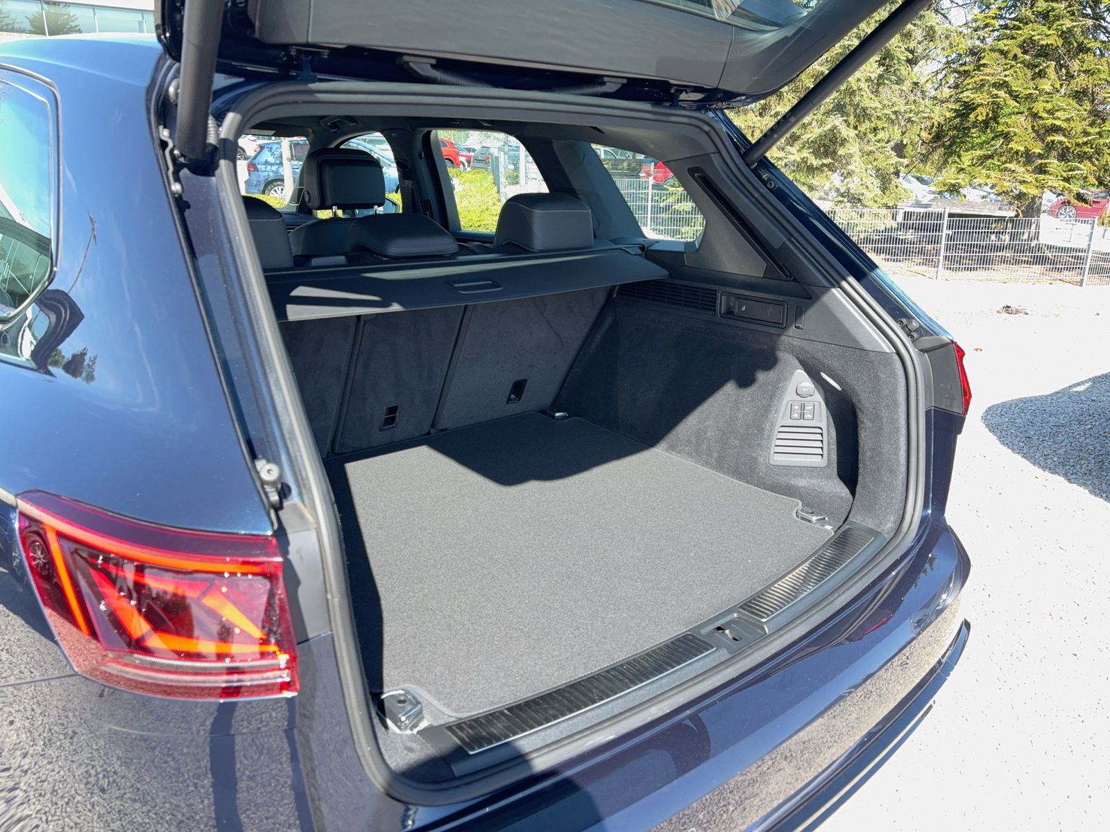 Volkswagen Touareg - Bild 13
