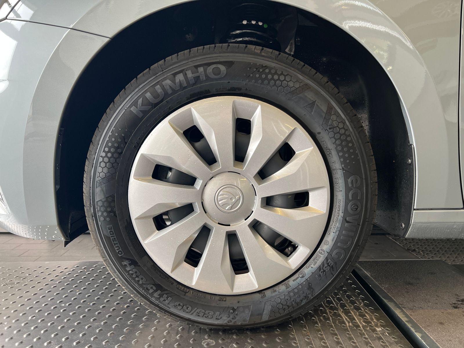 Fahrzeugabbildung SKODA Fabia IV Selection 1.0 MPI *LED, Climatronic, Si