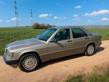 Mercedes-Benz 190E | Beige | H-Kennzeichen - Mercedes-Benz 190 aus 1990: 190e