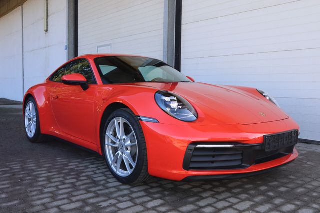 Porsche 911 Carrera Coupe PDK / SONDERFARBE