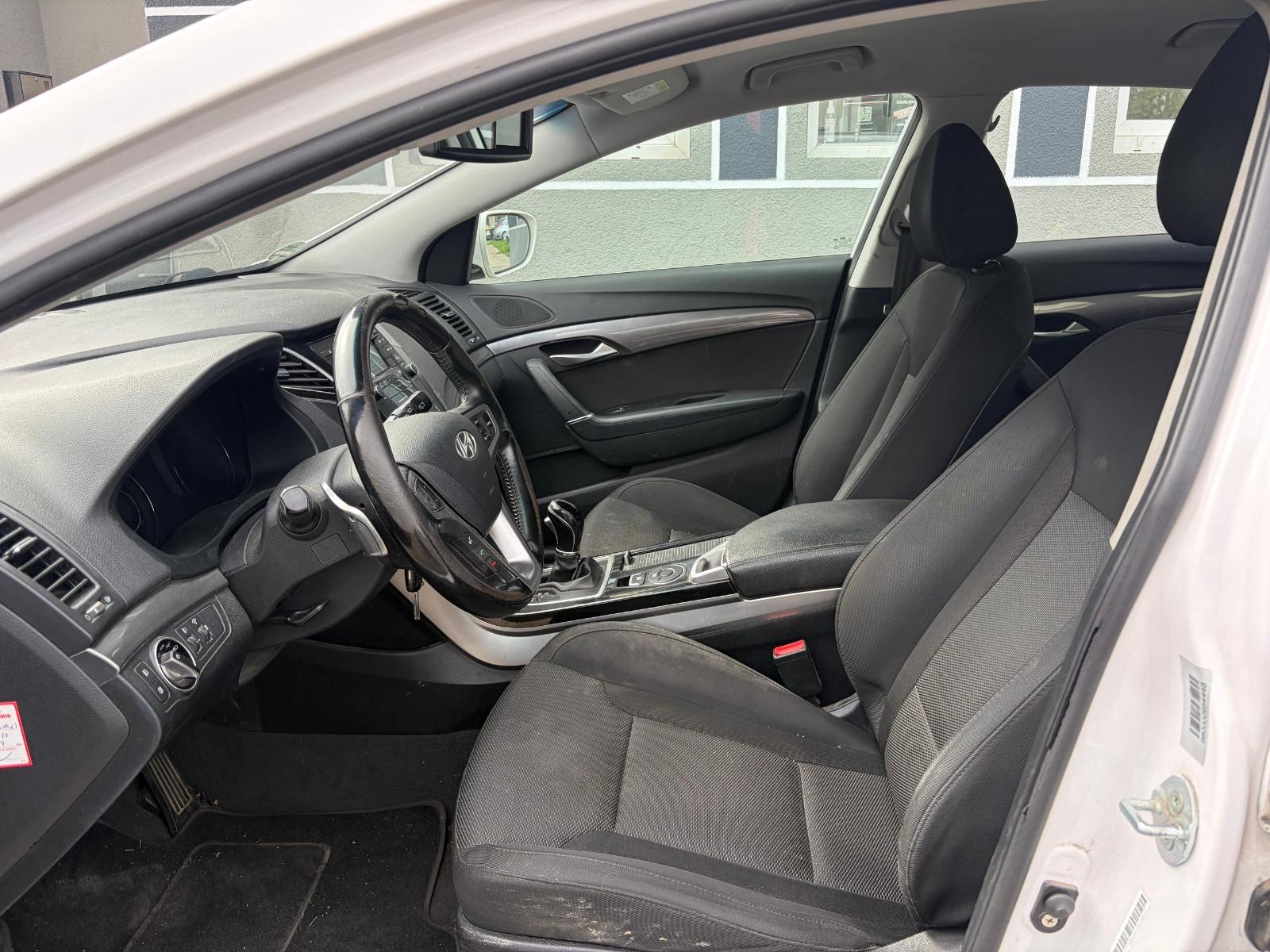 Hyundai i40 2015 — photo 9