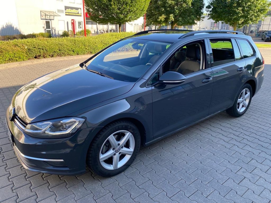 Image of Volkswagen Golf