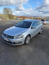 Volkswagen Passat 2.0 TDI DSG 4M 125kW Highline BM Vari... - Volkswagen Passat aus 2011: Kombi