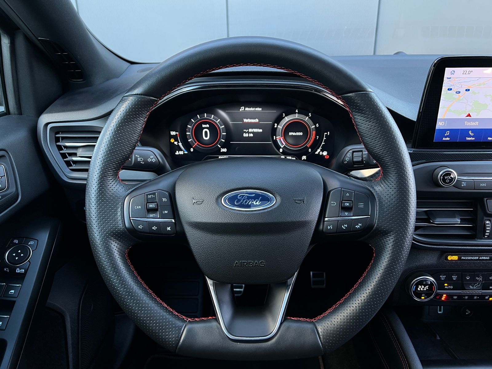 Fahrzeugabbildung Ford Focus Turnier ST-Line X 1.0 EcoBoost Hybrid *AHK