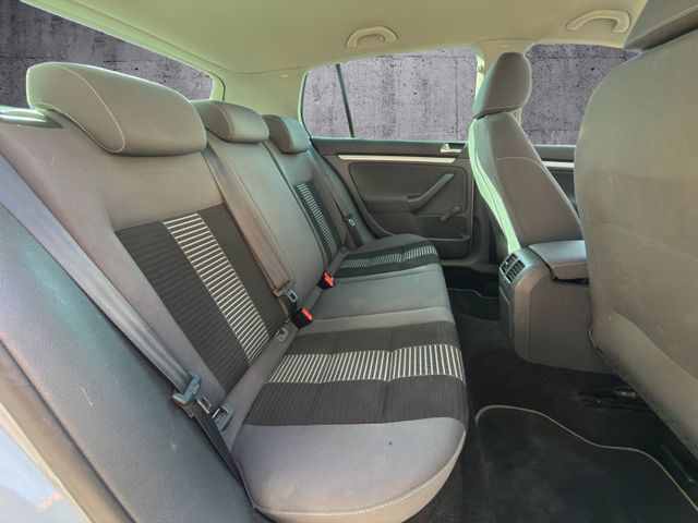 Volkswagen Golf V Lim. United*NAVI*APPLE*SHZ*KAMERA*PDC*