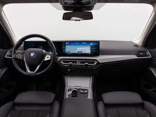 Foto Nummer 39: BMW 320e