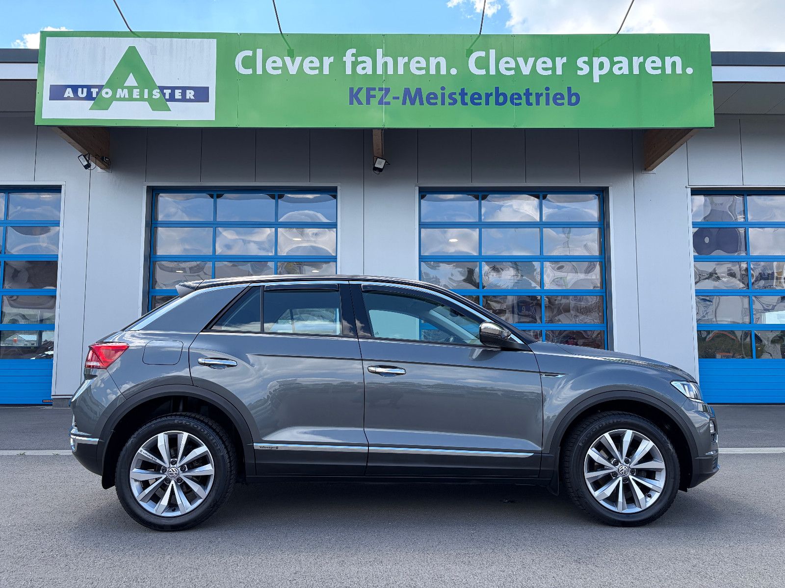 VW T-Roc Style NAVI AHK DAB STANDHEIZUNG KAMERA