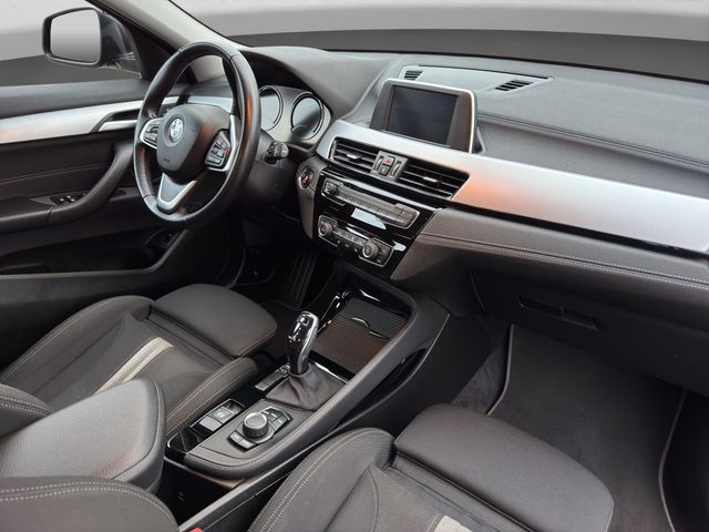 Fahrzeugabbildung BMW X2 18d sDrive Automatik+LED+DAB+Sportsitze+PDC
