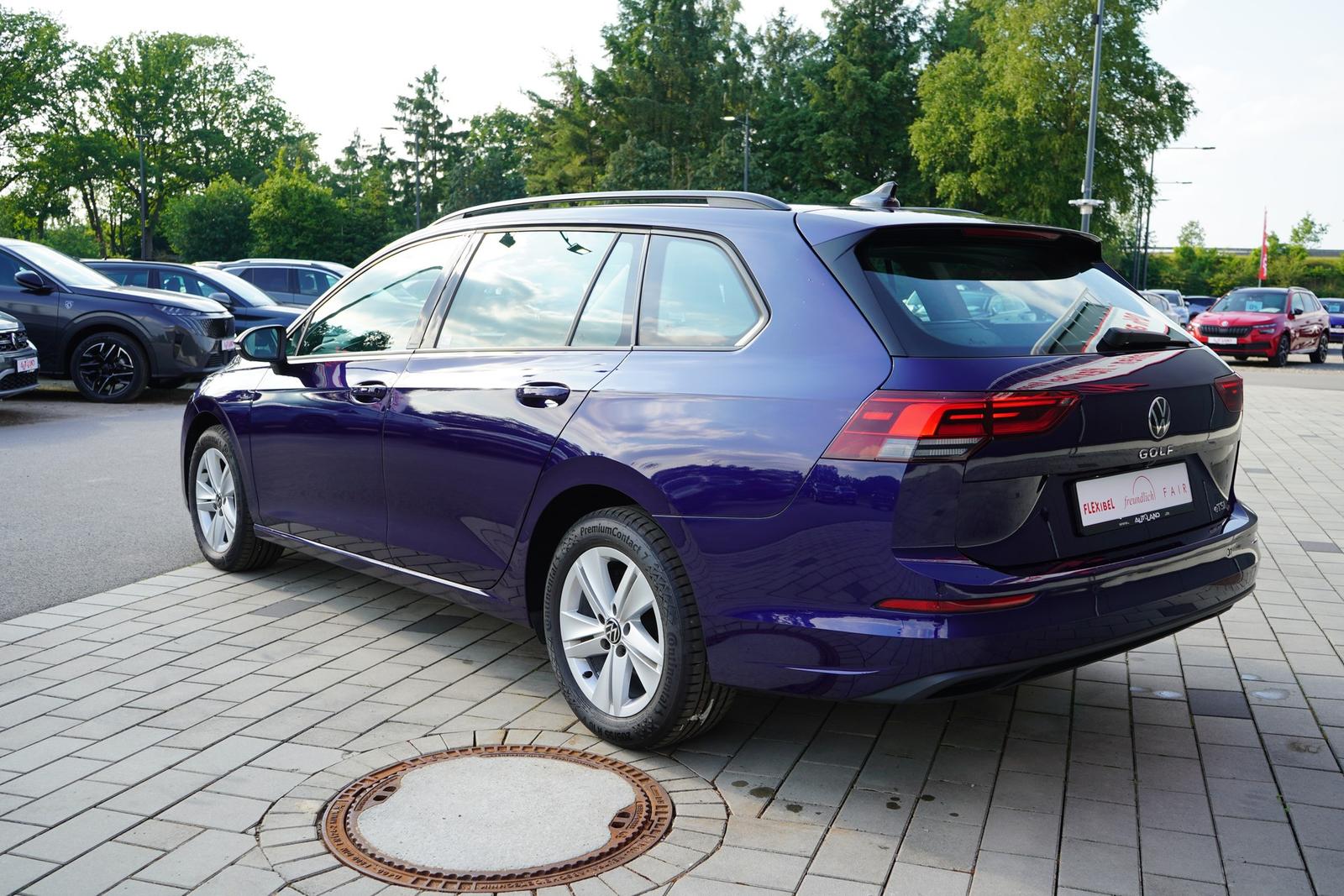 Volkswagen Golf VIII Variant 1.0 eTSI DSG Life LED ACC Navi, миниатюра 3