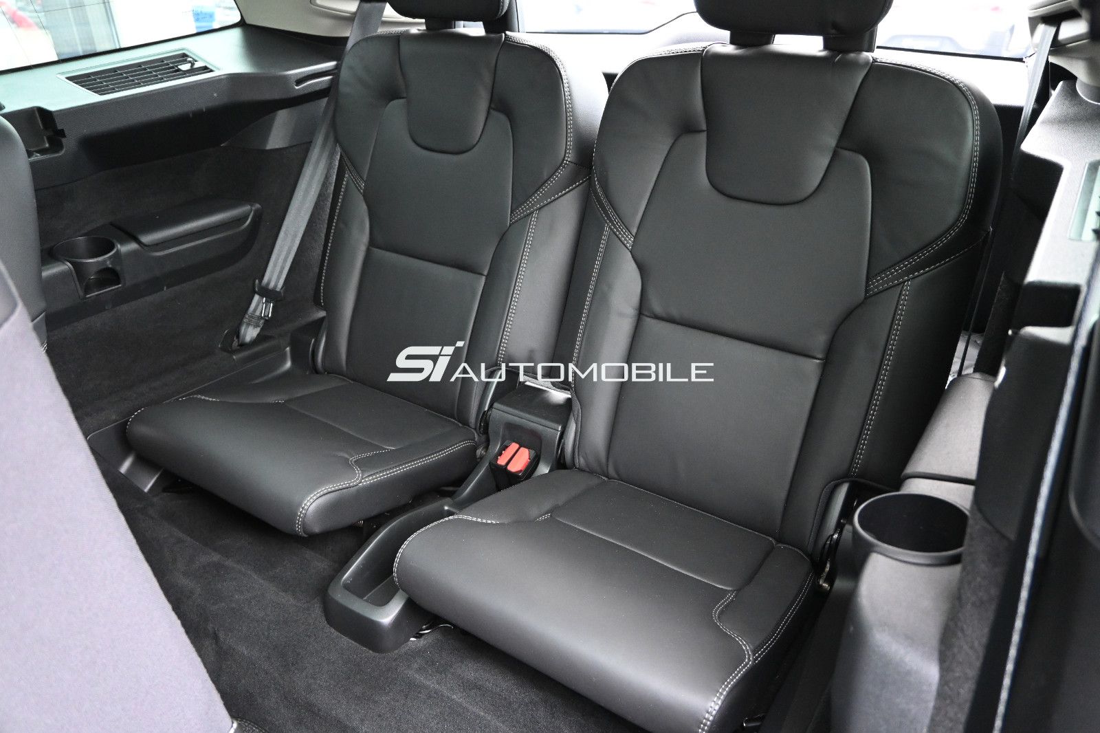 Fahrzeugabbildung Volvo XC90 T8 AWD T8 Recharge Ultimate Dark °104.670€°