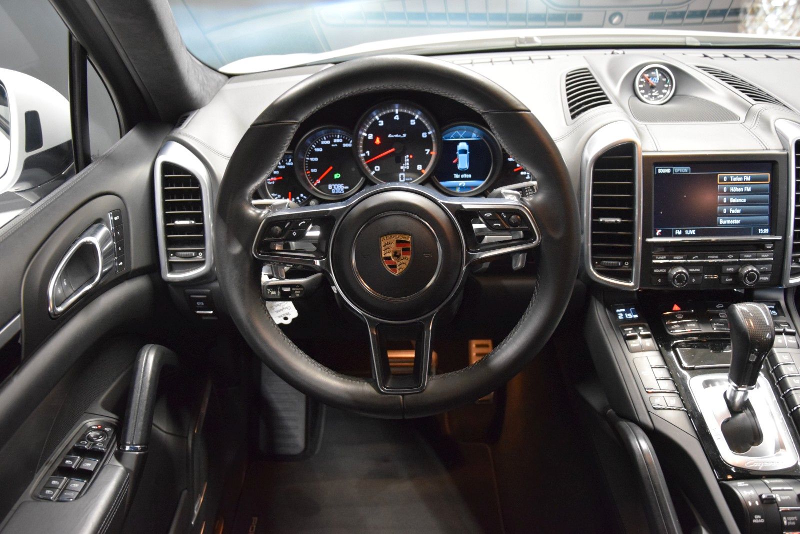 Fahrzeugabbildung Porsche Cayenne Turbo S ACC Luft Sitzbel. s.AGA LED 360°