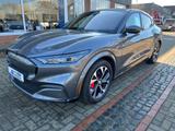 Ford Mustang MACH-E First Edition AWD Allrad Panorama - Ford Mustang Mach-E: First Edition