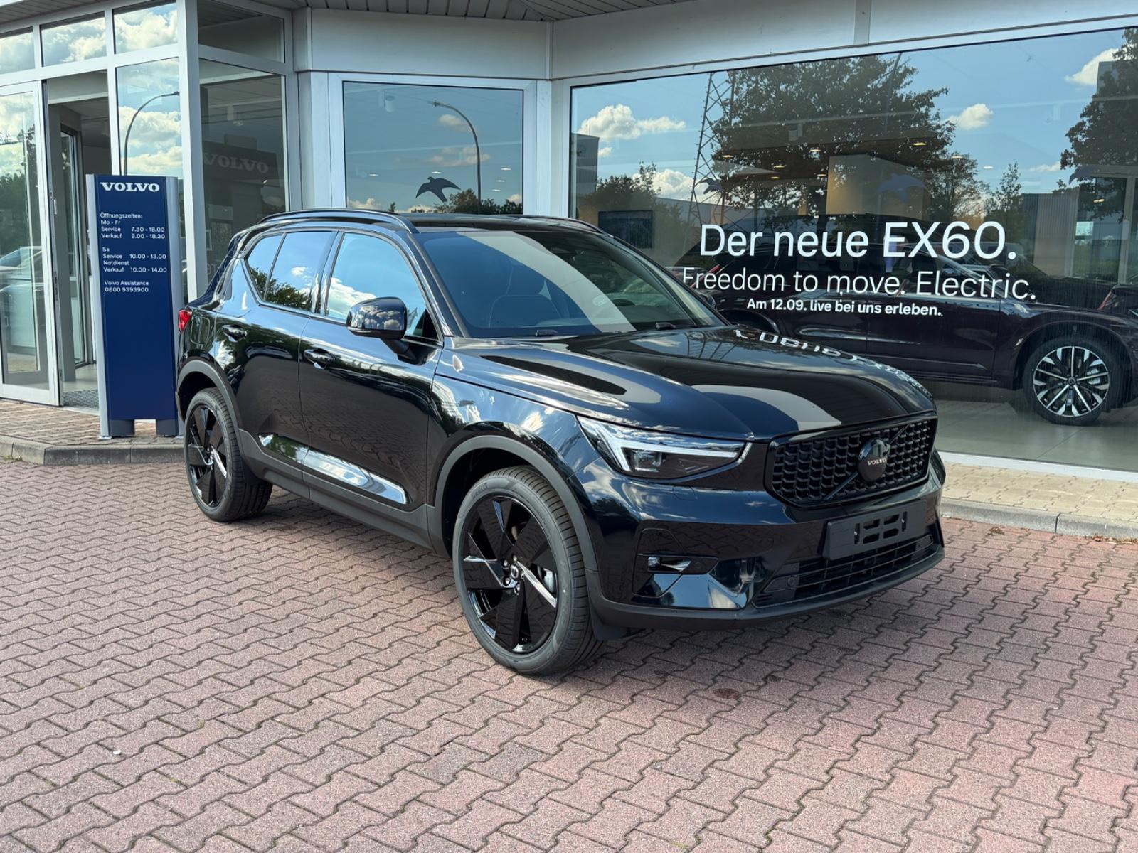 Volvo XC40 B4 Plus Black Edition DCT