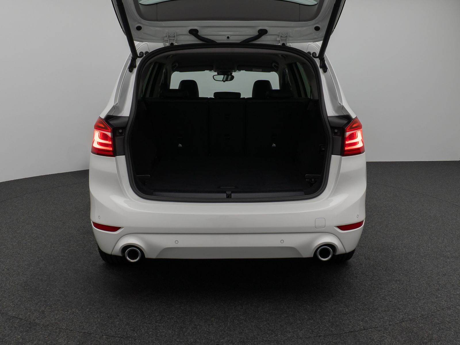 Fahrzeugabbildung BMW 220d Gran Tourer Advantage Kamera HUD Komfort