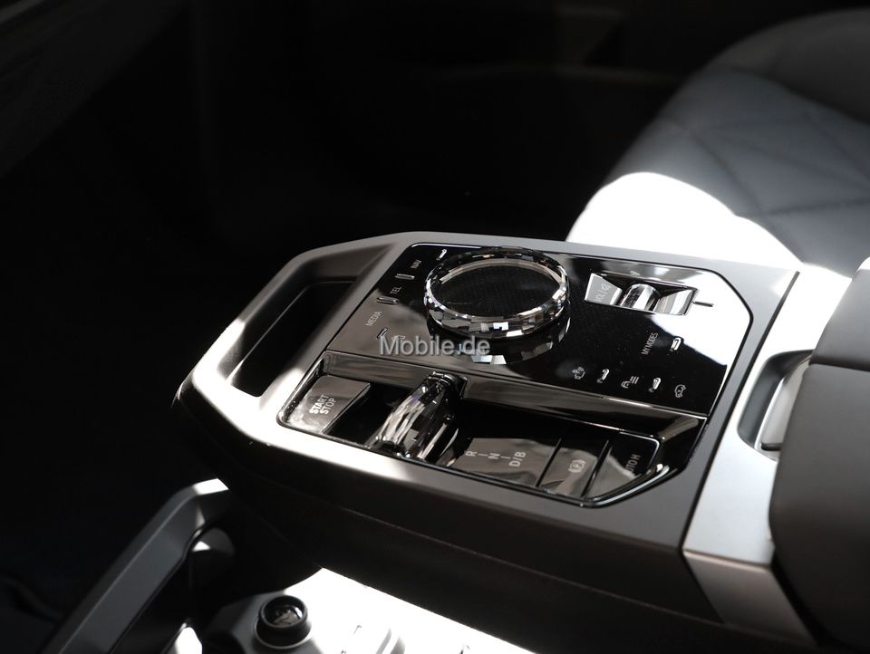 BMW iX - Bild 13