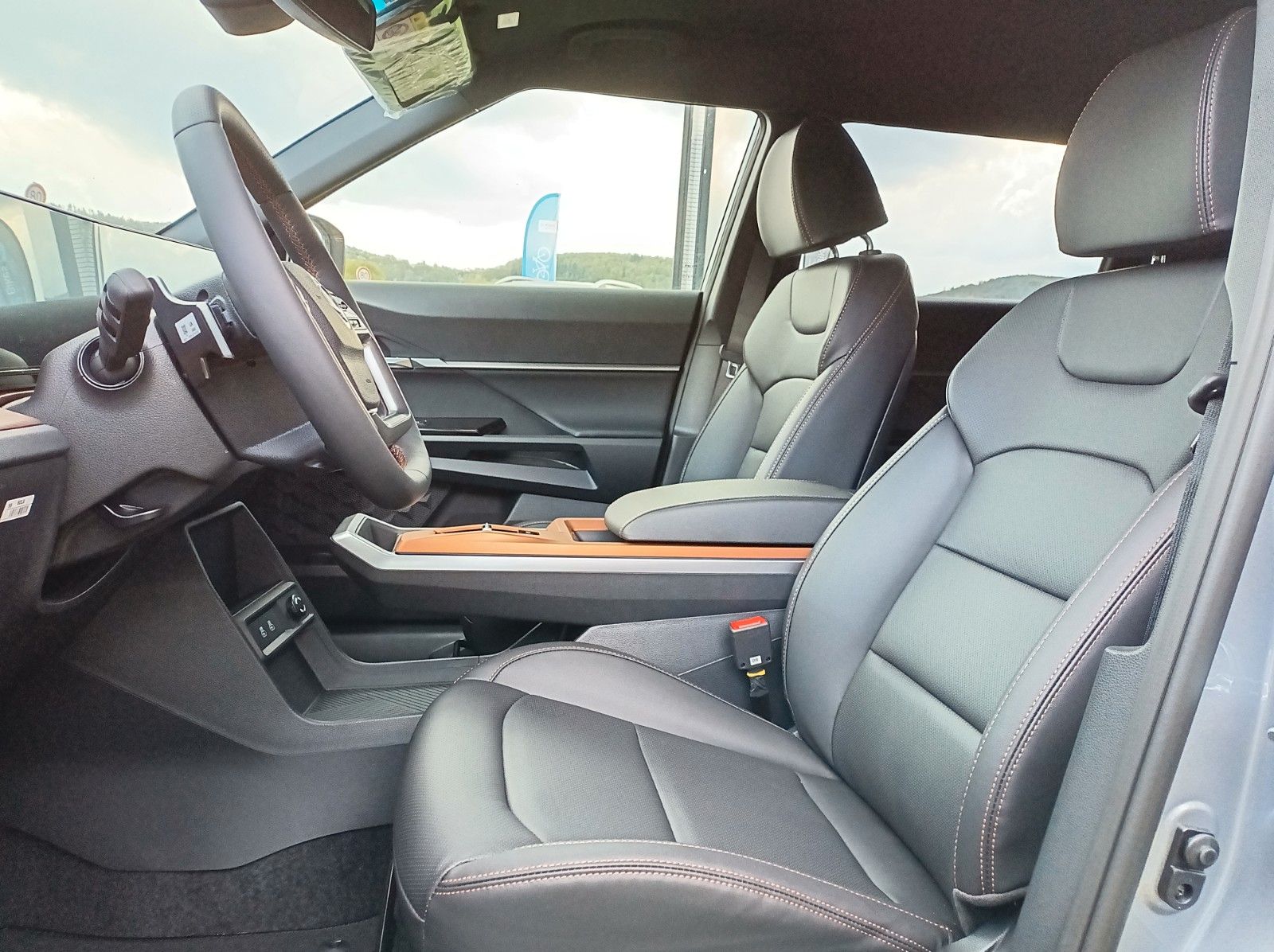 Fahrzeugabbildung KGM TORRES+NOMAD+18ZOLL+START-STOPP+5JAHRE GARANTIE+