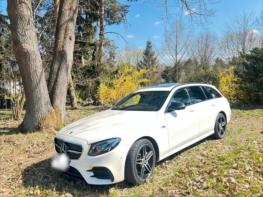 Image of Mercedes-Benz E 43 AMG