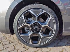 Fahrzeugabbildung Opel Astra L ST GS Hybrid