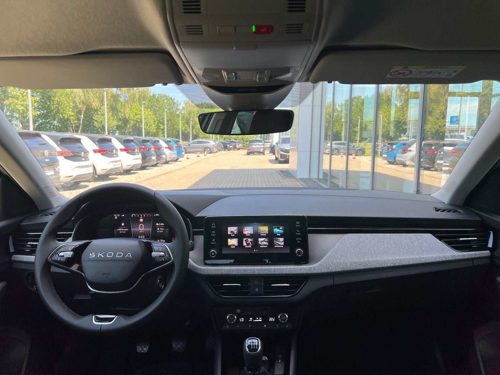 Fahrzeugabbildung SKODA Scala Drive 1.0 TSI *Black Paket, Vorb. AHK, LED