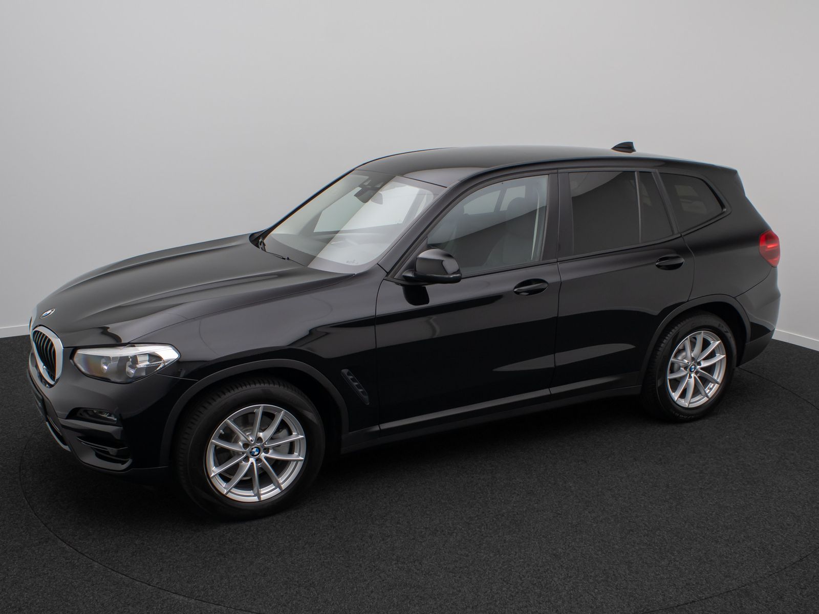 Fahrzeugabbildung BMW X3 xD20d DAB GeschwindigReg Leder Sport 18Zoll