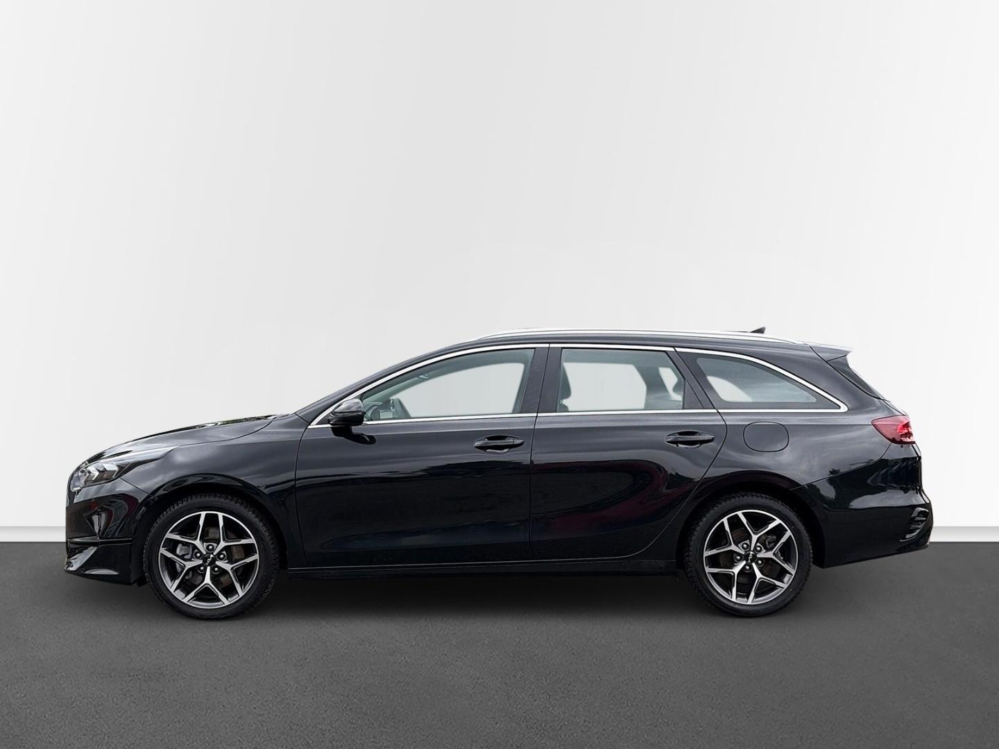 Kia Ceed_sw 1.5 Spirit, DCT, Navi, LED, Kamera