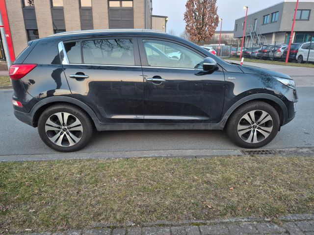 Kia Sportage Spirit 4WD Xenon Leder Navi