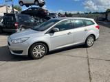 Ford Focus Turnier Trend - Ford: Unfallwagen