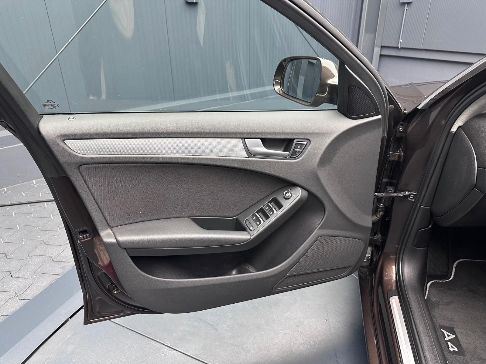 Audi A4 2013 — photo 13