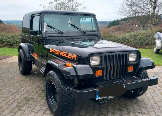 Jeep Wrangler YJ 2.5 Canada 4x4, gepfl.Zus...