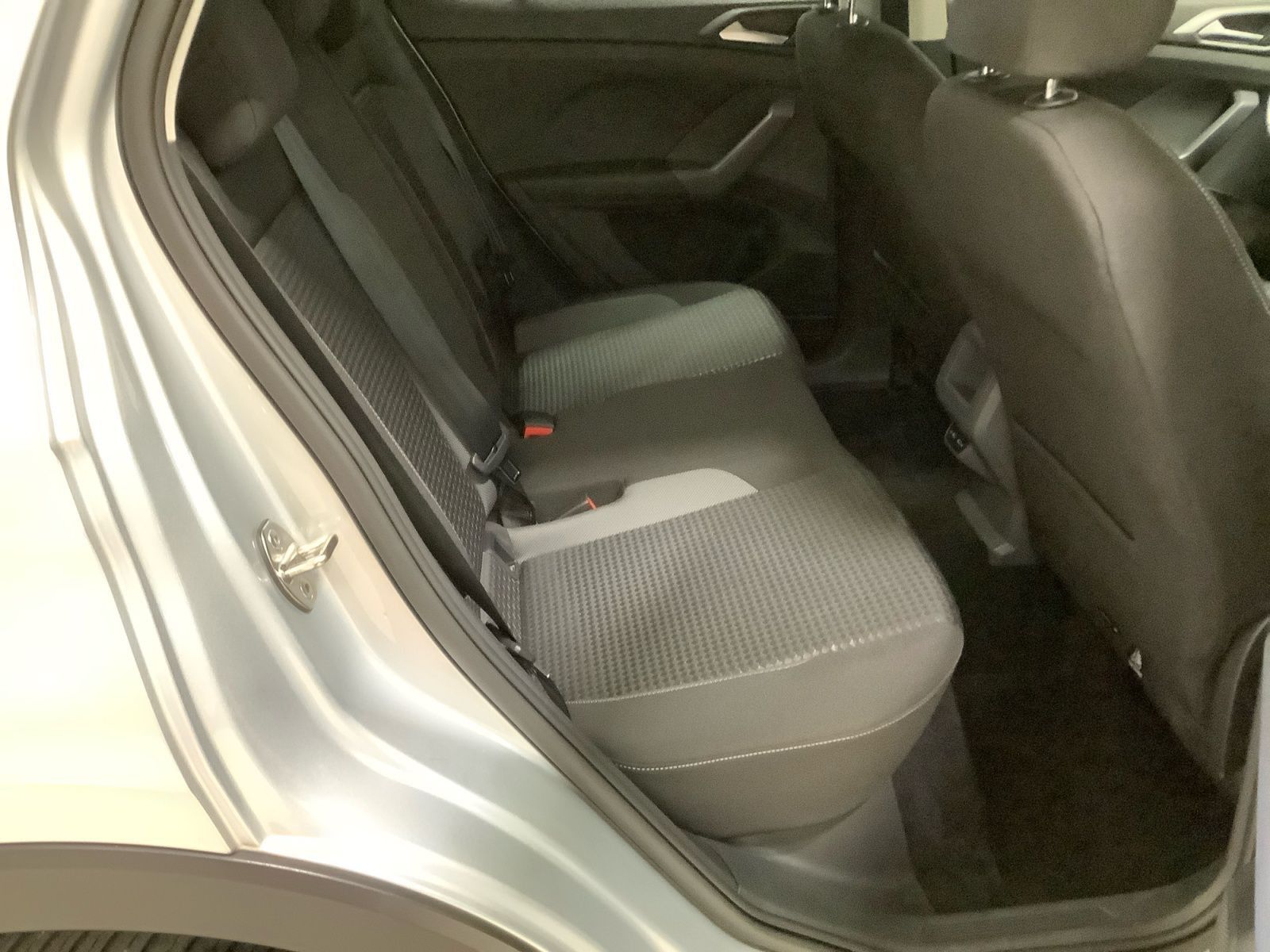 T-Cross Active 1,0 TSI 81 kW DSG AZV, Kamera, SH