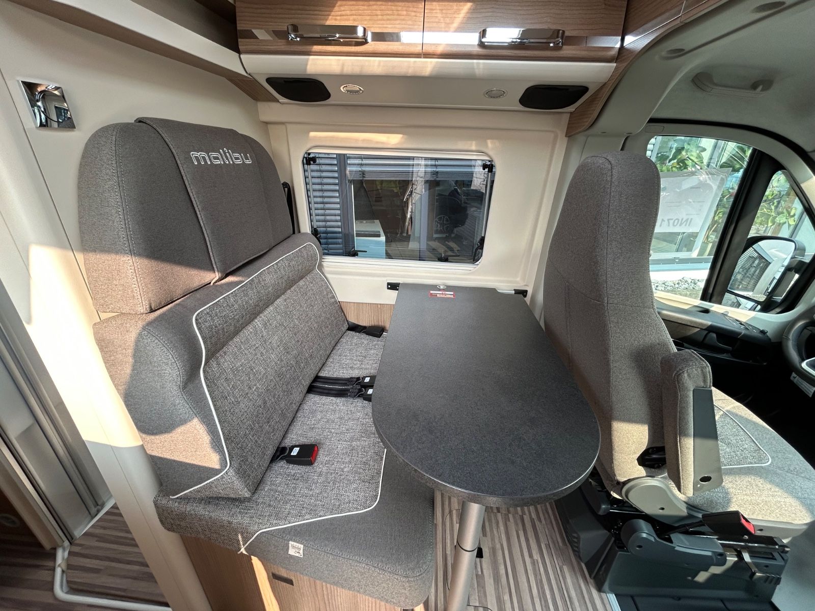 Fahrzeugabbildung Malibu Van Compact 600 LE MJ 25 Autom. Aktion