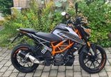 KTM Duke 125 mit MIZU Tieferlegung - Top Zustand - MOTORRAD TIEFERLEGUNG