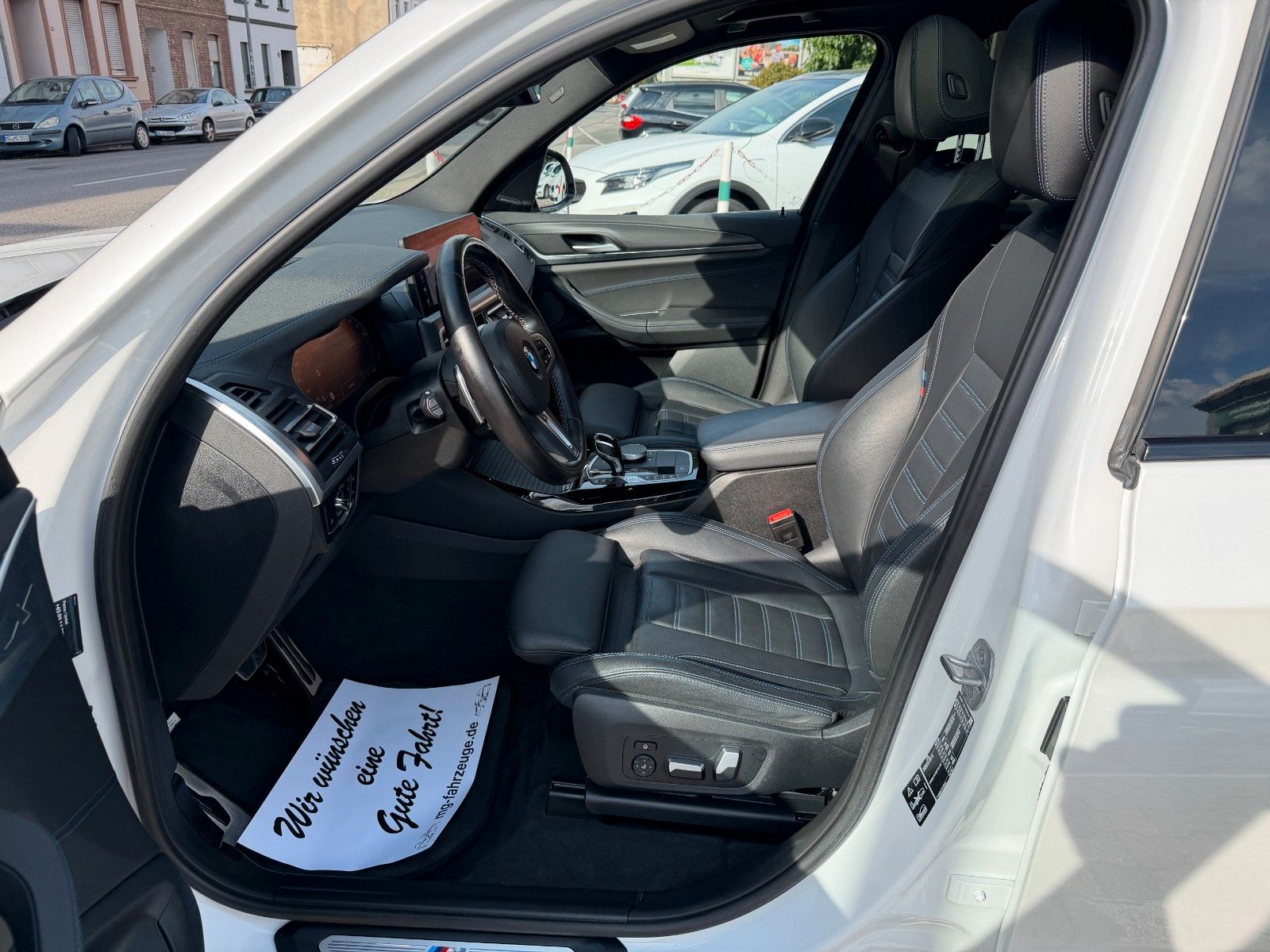 Fahrzeugabbildung BMW X3 M40 LASER AHK PANO LEDER 360 GRAD KAMERA