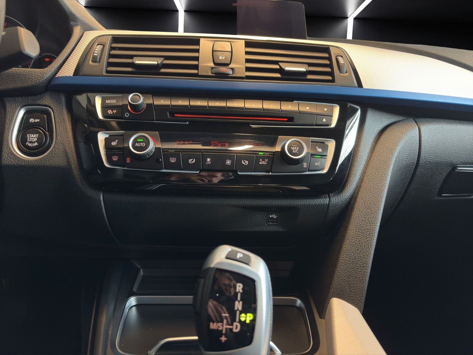 Fahrzeugabbildung BMW 320 M Sport GT*LED*Shadow Line*Head- Up*Hifi