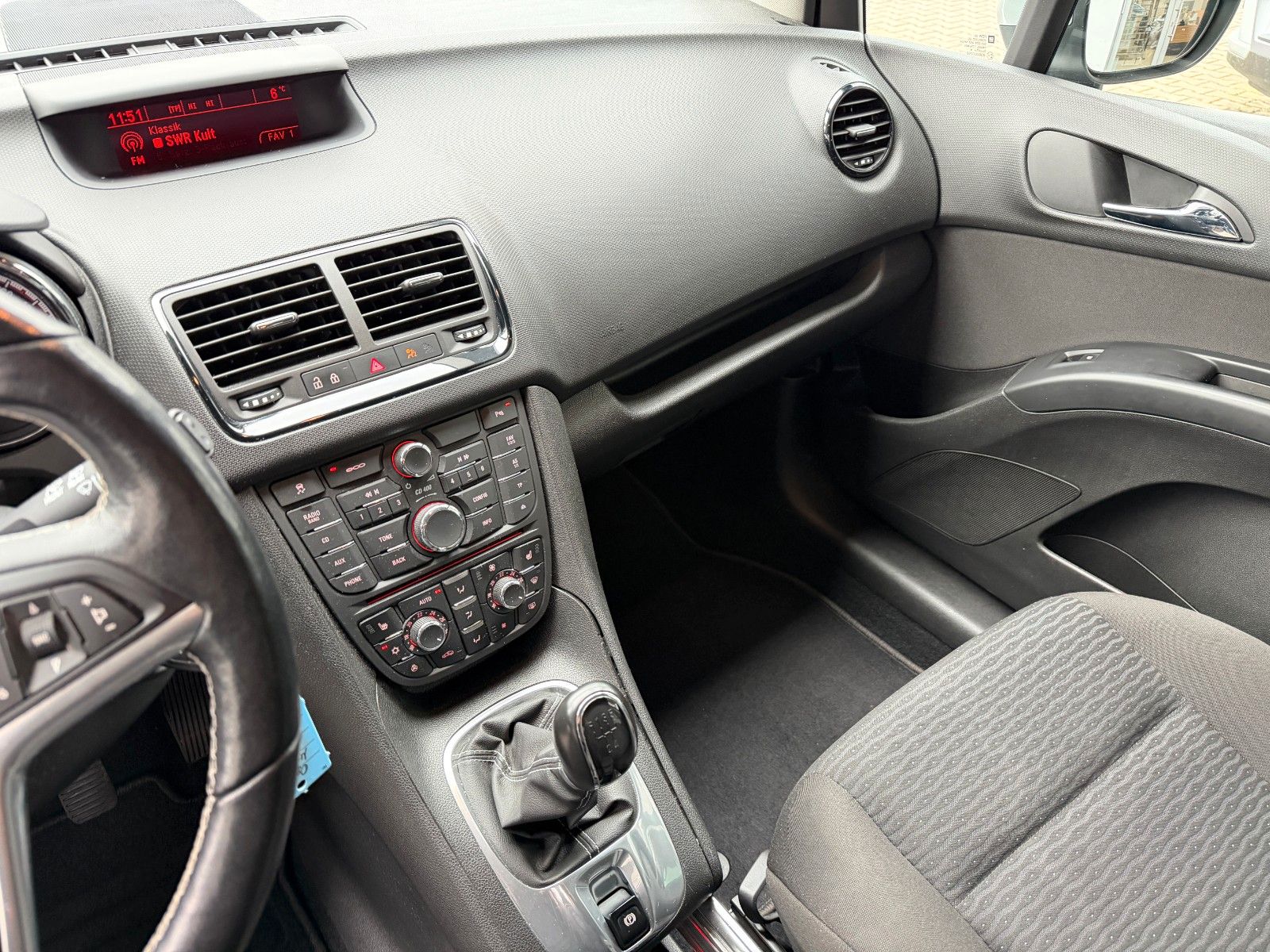 Fahrzeugabbildung Opel Meriva B Drive 120PS SHZ/PDC/LHZ!