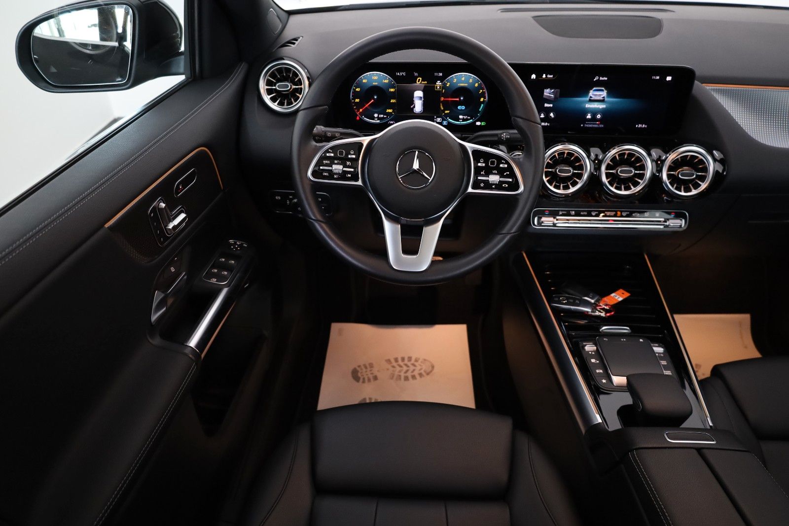 Fahrzeugabbildung Mercedes-Benz GLA 250 e, Progressive,Leder,Panorama,LED,Kamera