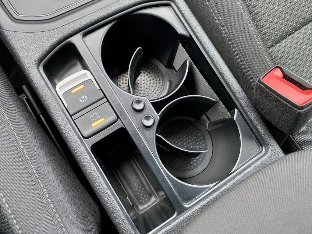 Fahrzeugabbildung Volkswagen Touran 1.5 TSI DSG 7-SITZER AAC AHK LED NAVI