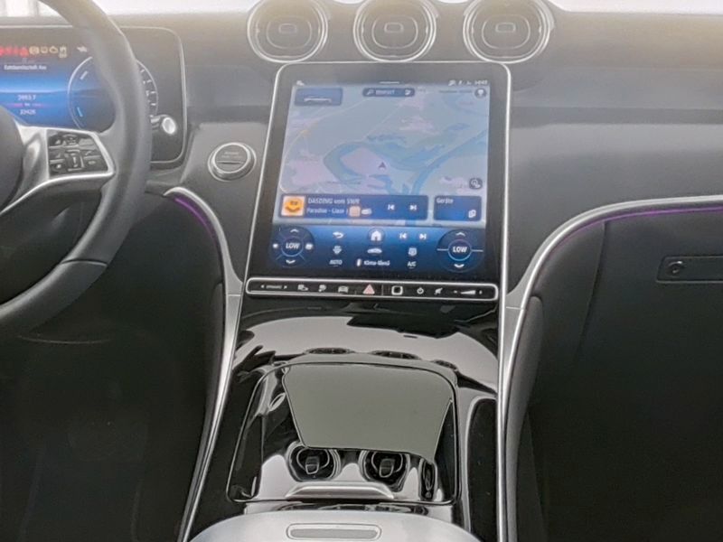 Fahrzeugabbildung Mercedes-Benz GLC 300 e 4M Coupé Avantgarde AHK+360°+Distronic