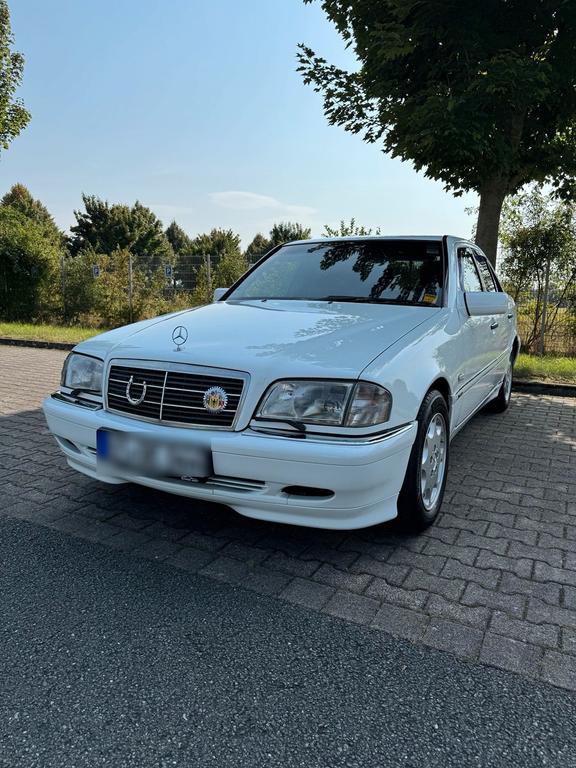 Mercedes-Benz C 220