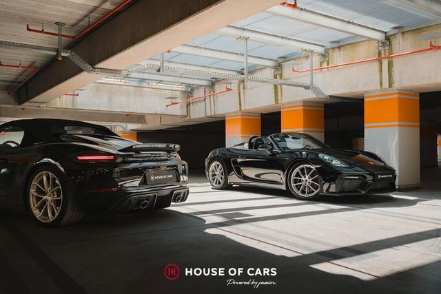 Porsche 718 BOXSTER SPYDER MANUAL - TRIPLE BLACK