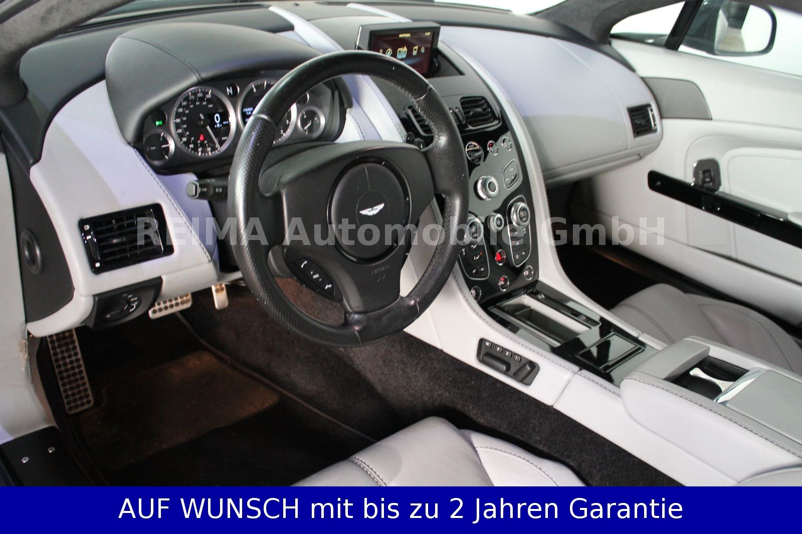 Fahrzeugabbildung Aston Martin V8 Vantage 4,7i, voll Scheckheft gepflegt,